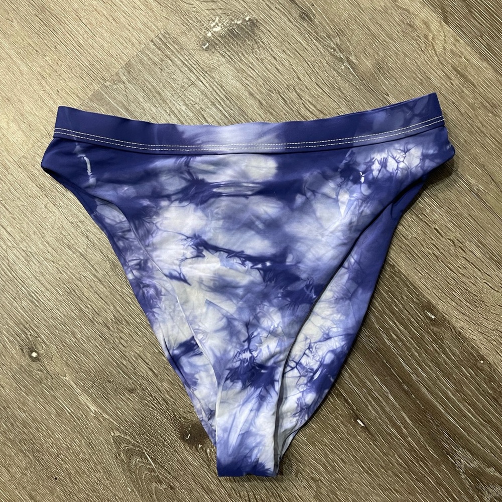 NWOT Dippin daisies swimwear bikini bottom